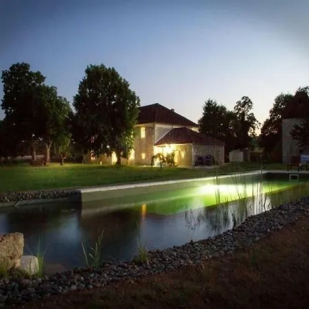 House Location Monbert 2 Pieces 2 Personnes בית נופש